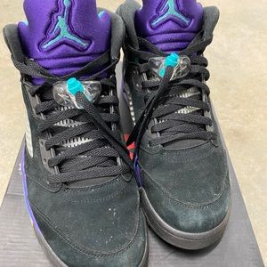 Air Jordan Retro Grape 5’s size 11M